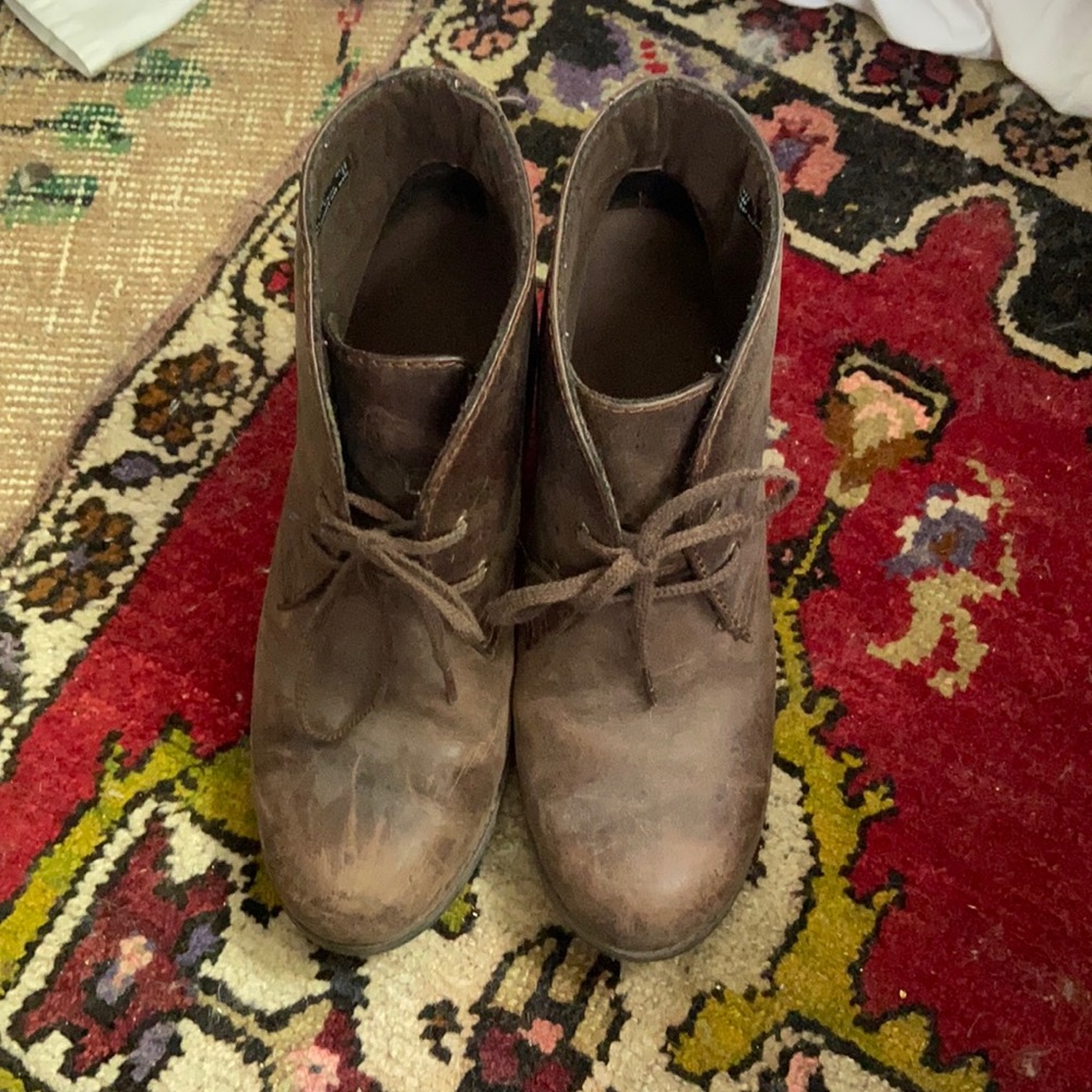 Clark’s Brown Heeled Booties, size 9.5